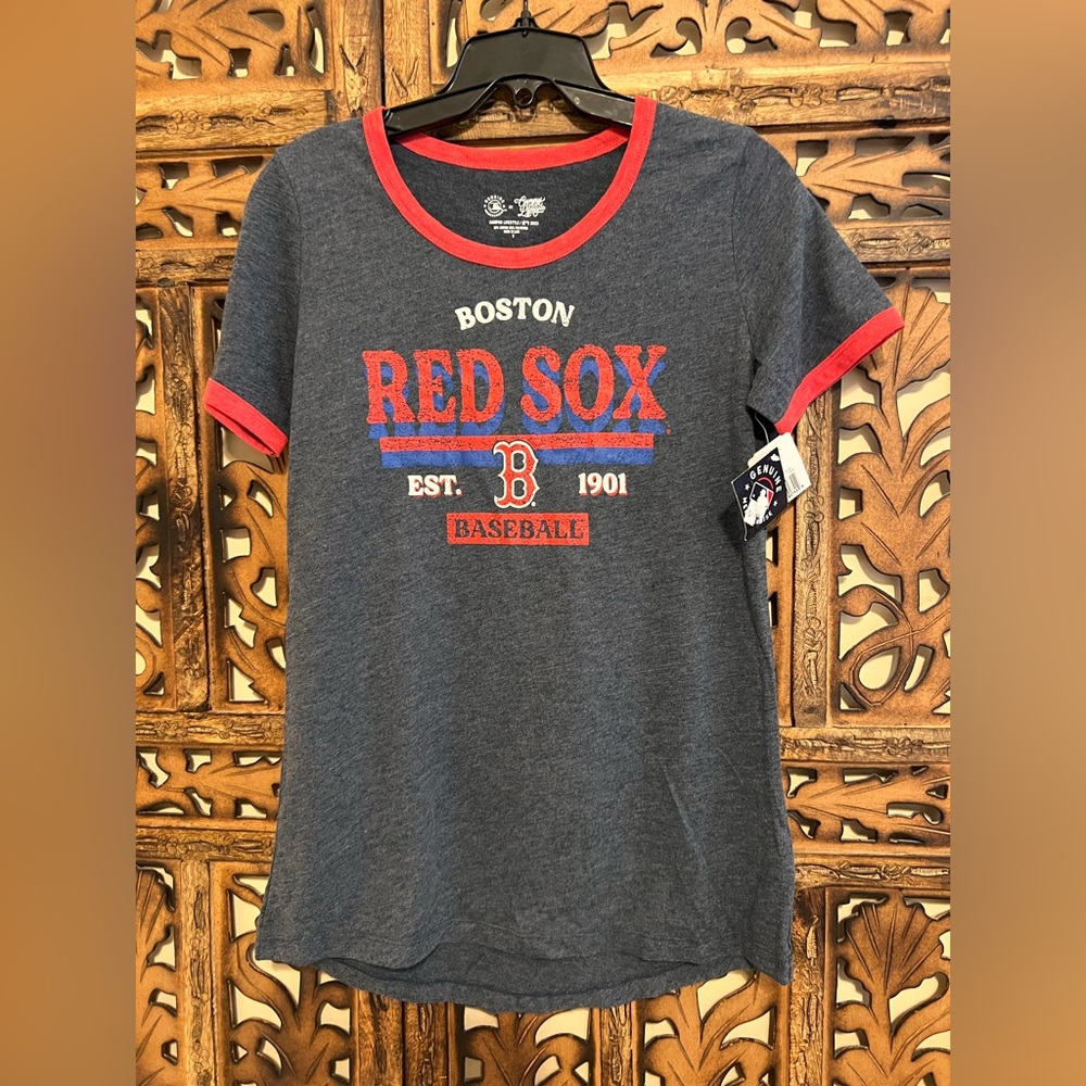 Boston Red Sox  T-Shirt - Gray and Red